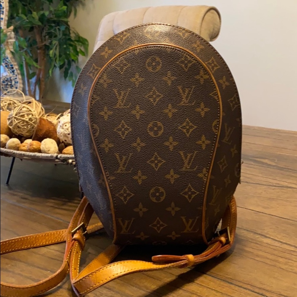 Louis Vuitton ellipse sac o dos
